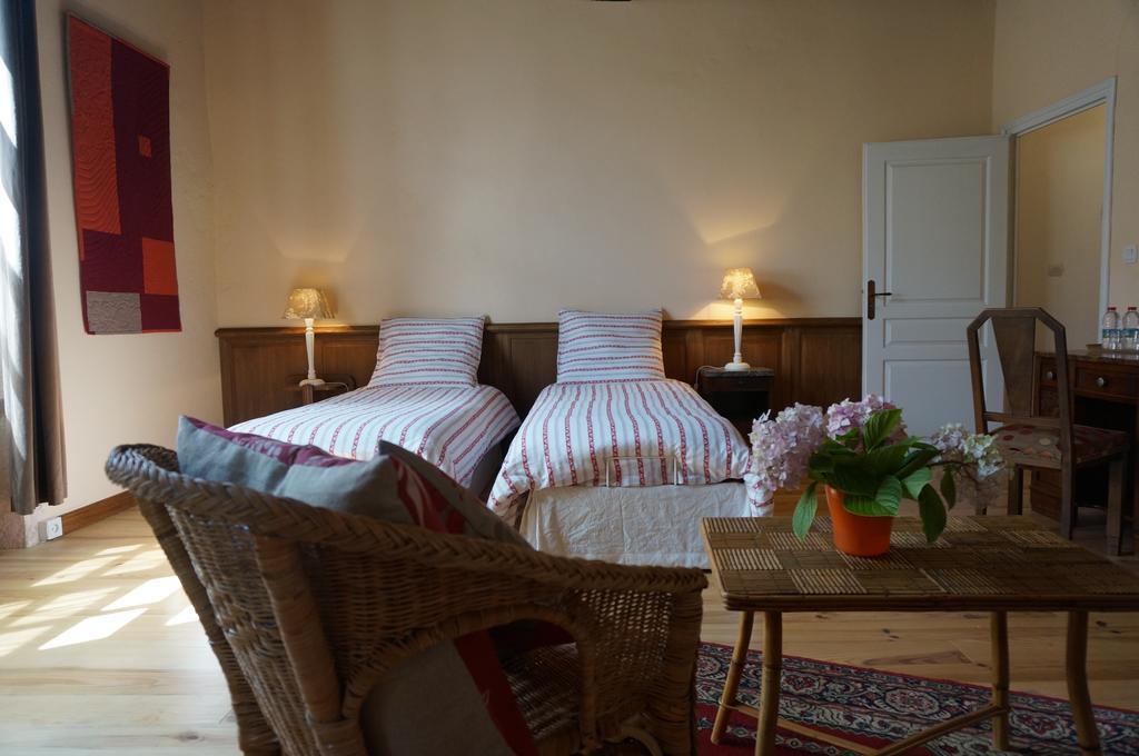 Maison Arriu Bed & Breakfast Montaut  Rom bilde