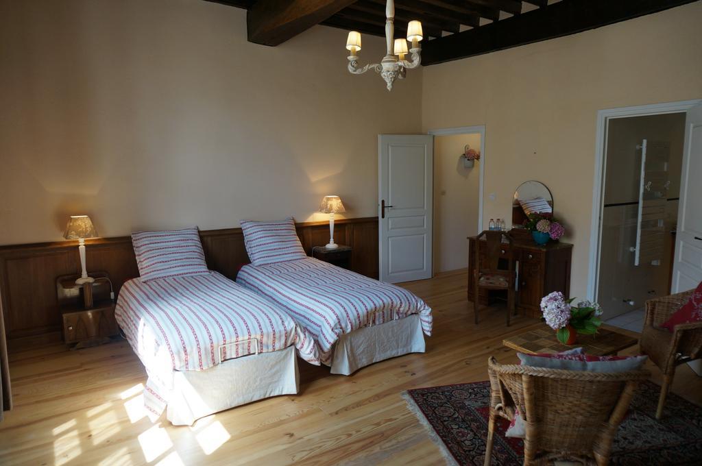 Maison Arriu Bed & Breakfast Montaut  Rom bilde